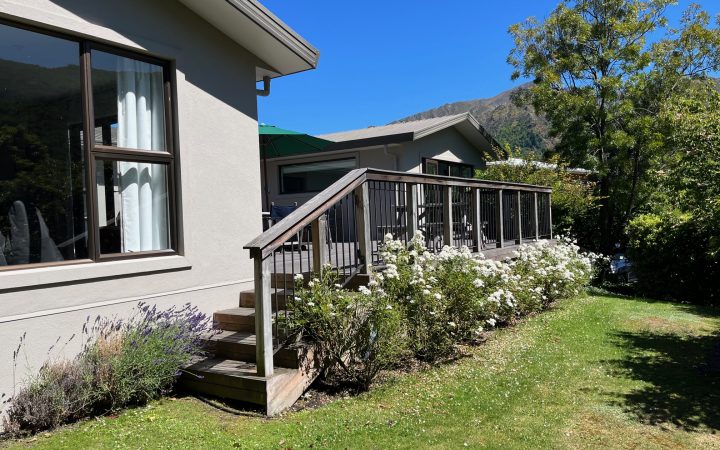 Family Home on Inverness Holiday Rental Great South Getaways Otago Central Otago New Zealand